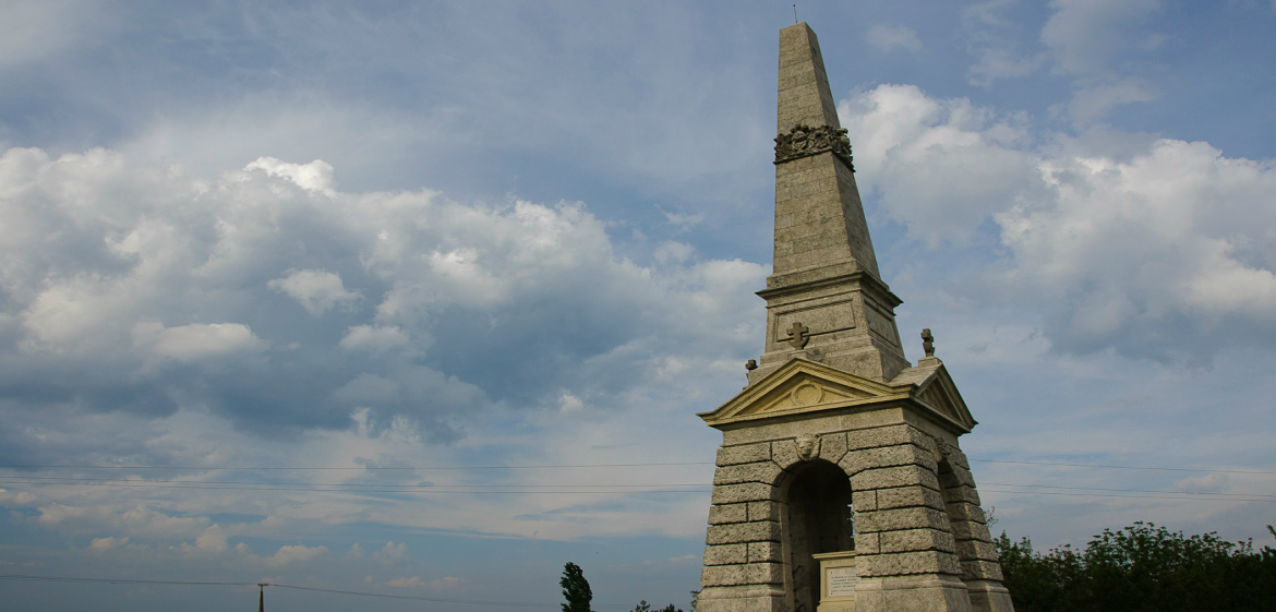 spomenik-bitke-kod-slankamena-stopama-zmaja-i-drakule-jednodnevni-izlet-vojvodina